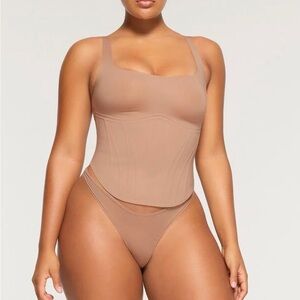 SKIMS Rare Bonded Corset in Sienna 4X